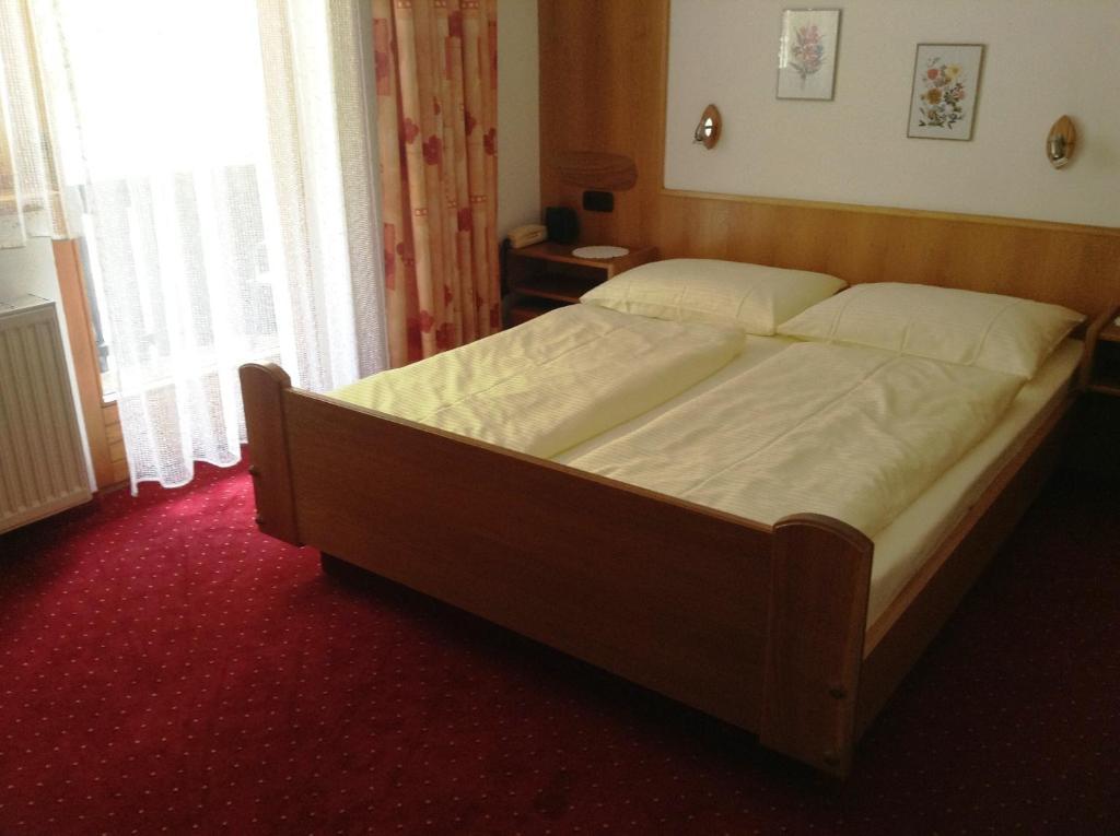 Hotel Rupertihaus Heiligenblut Kamer foto