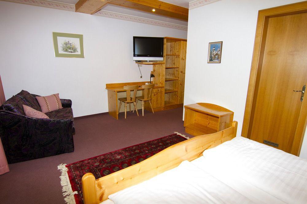 Hotel Rupertihaus Heiligenblut Buitenkant foto