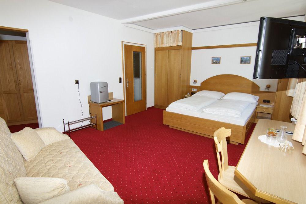 Hotel Rupertihaus Heiligenblut Buitenkant foto